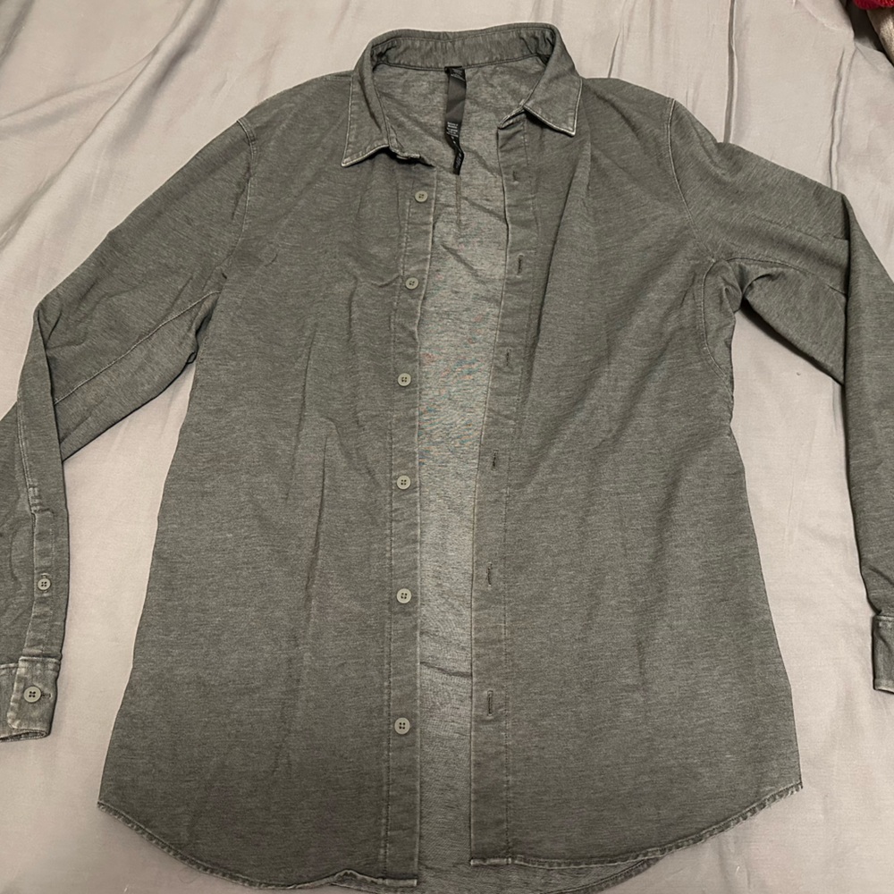 Lululemon Men's Gray Button-Up Shirt